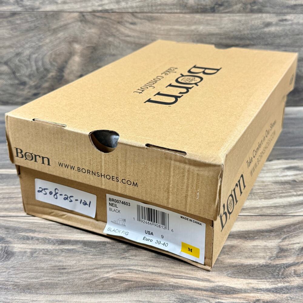 NIB Born Neil 9M Black Leather Gladiator Strappy Flat Sandals - Picture 11 of 12